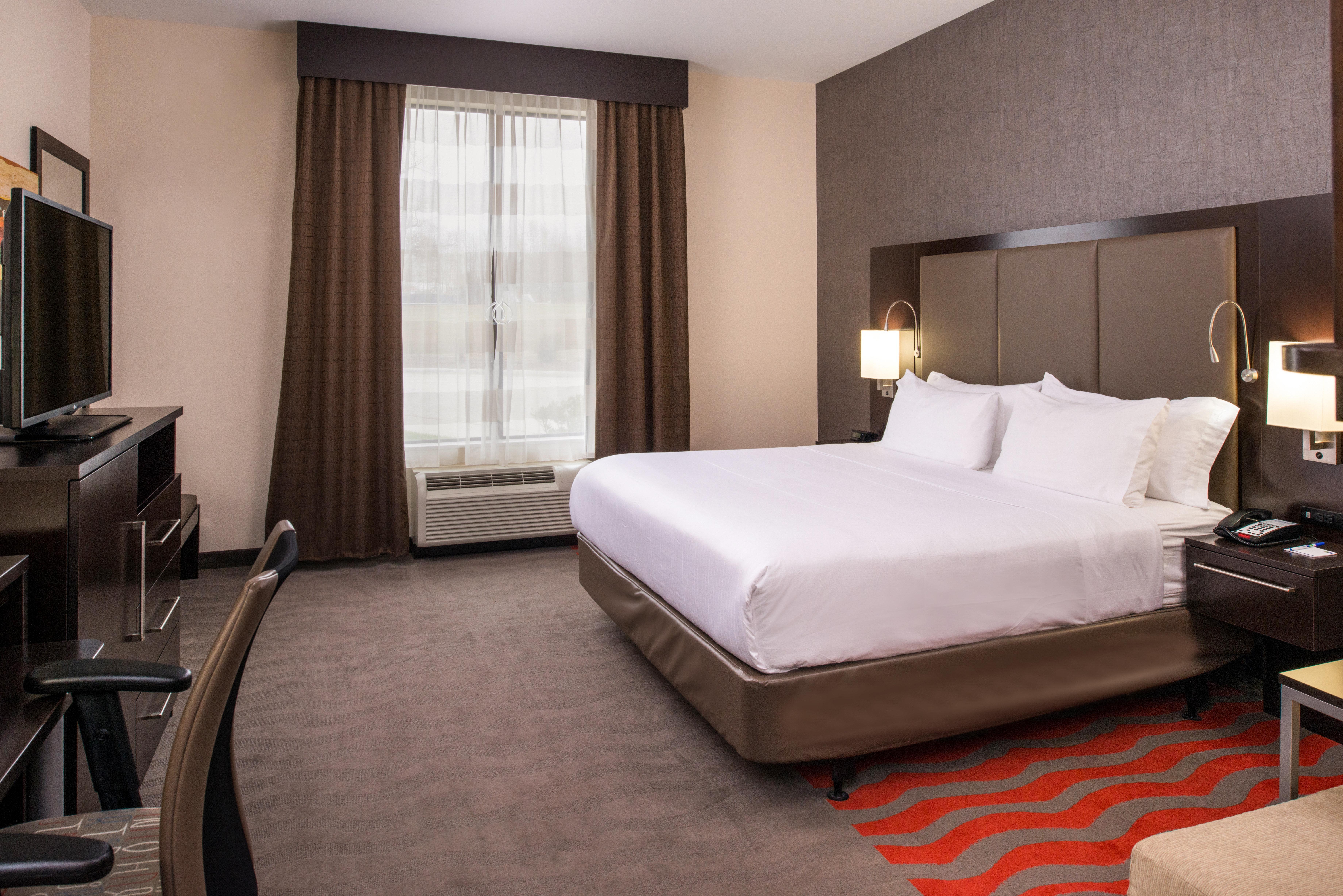 Holiday Inn Express & Suites Monroe By Ihg Exterior photo